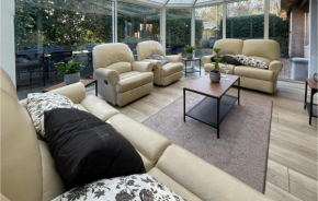 Nice Home In Zuidwolde With Wifi